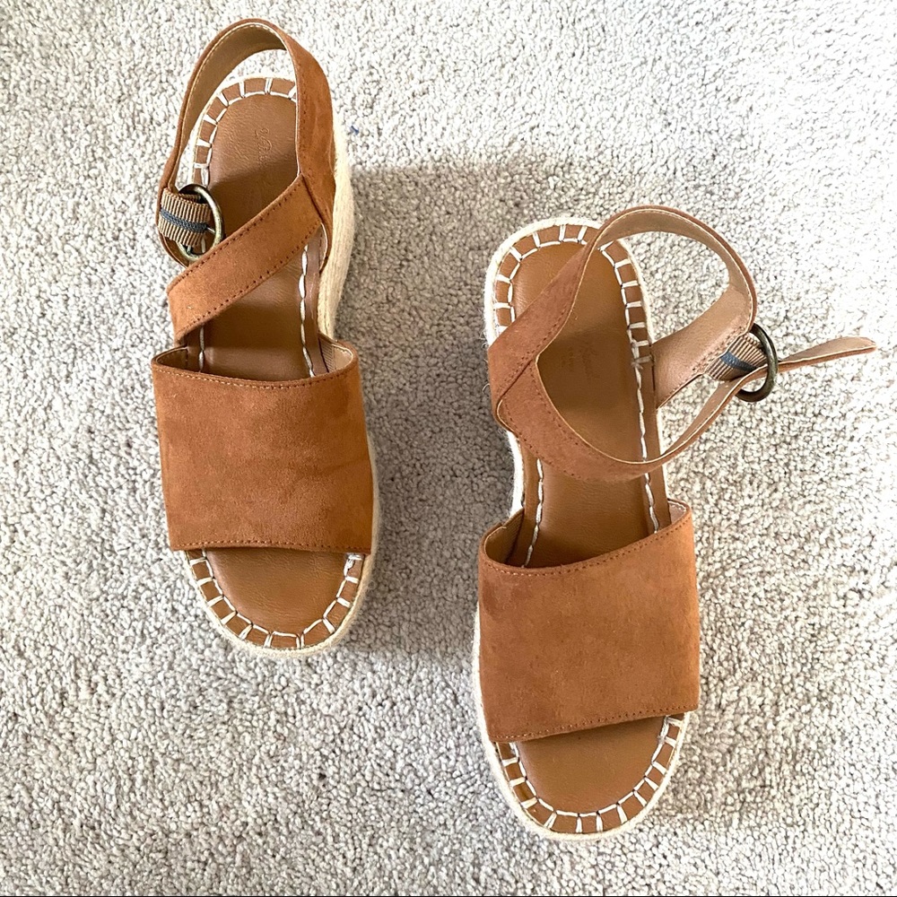 Universal thread wedges